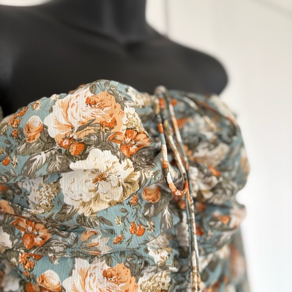 Hello‎ Molly Basque Sage Floral Ruched Mini Dress Size Small - Picture 8 of 14